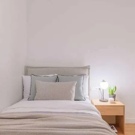 Apartment Trendy Athenian