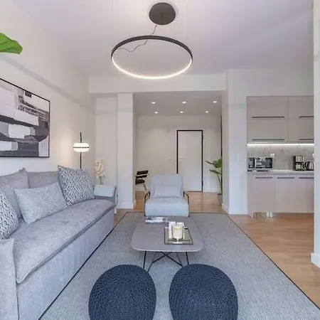 Apartment Trendy Athenian