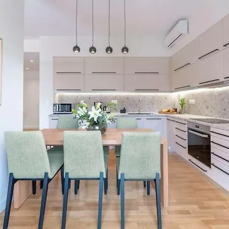 Apartment Trendy Athenian